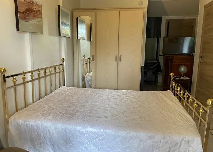 Bed & Breakfast Orchidee Rose Givet